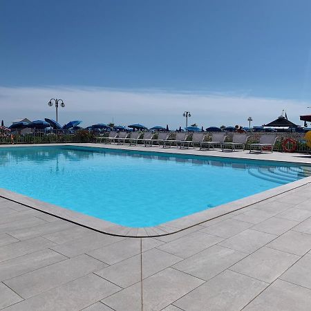 Residence Apollo - Home Immobiliare Jesolo エクステリア 写真