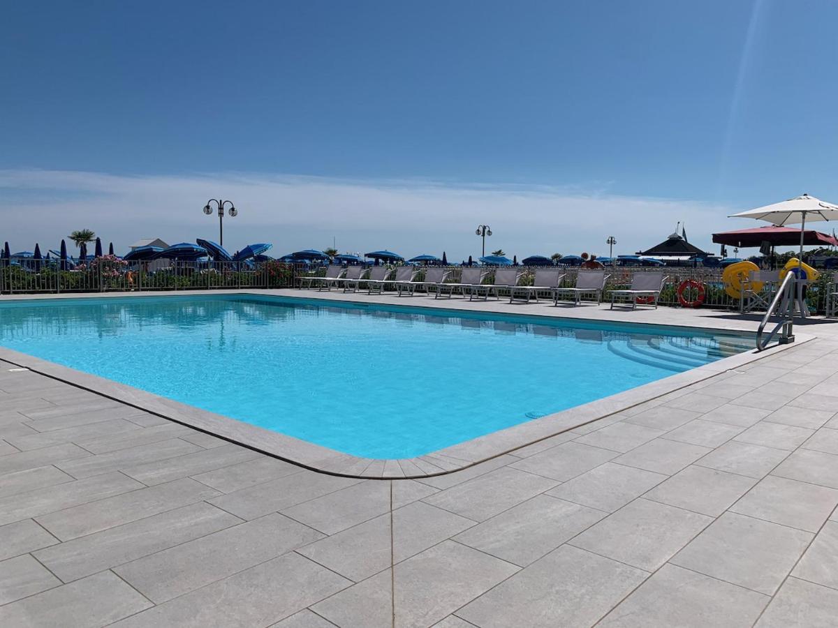 Residence Apollo - Home Immobiliare Jesolo エクステリア 写真